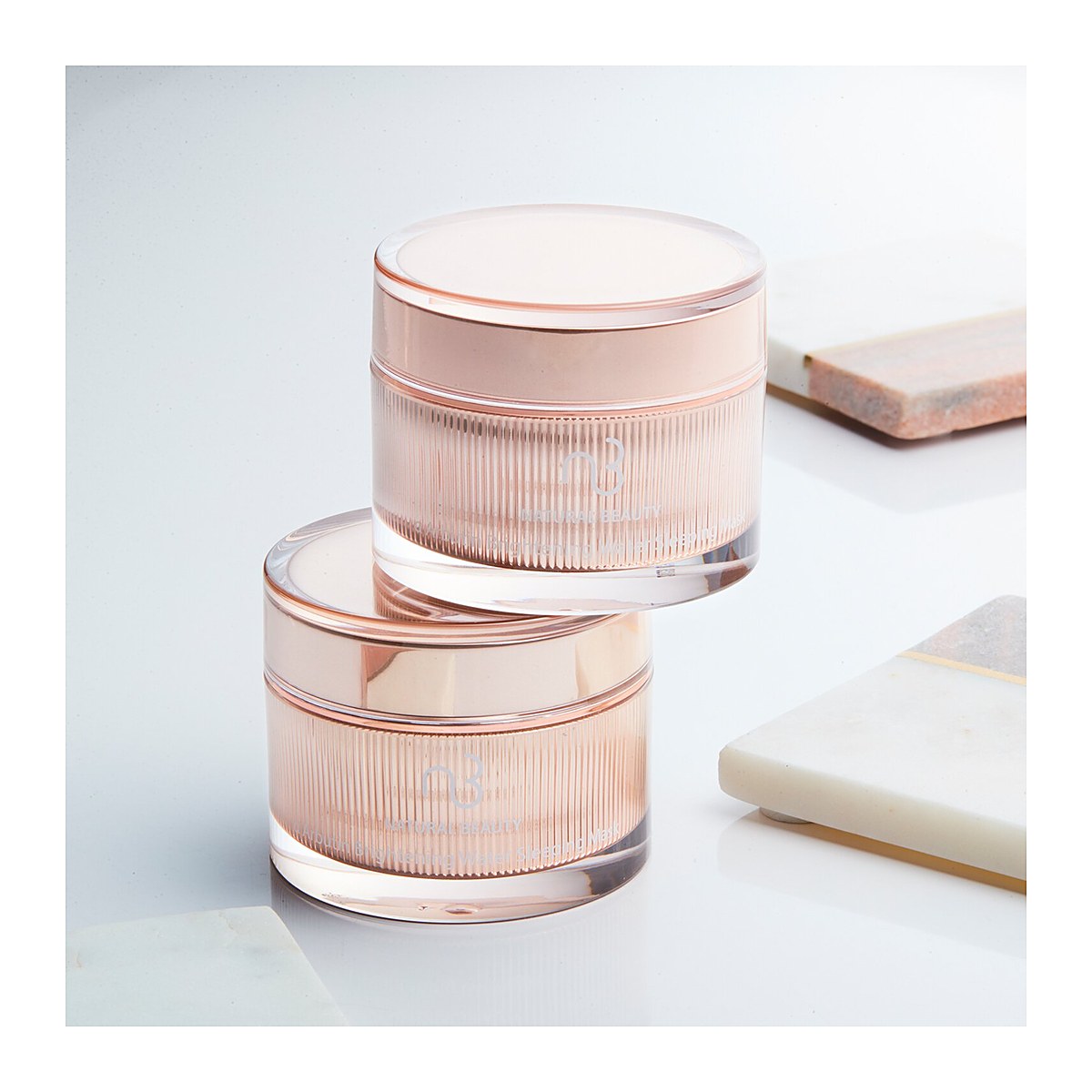 Natural Beauty سيرم نوم مفتح a Arbutin 50g/1.76oz